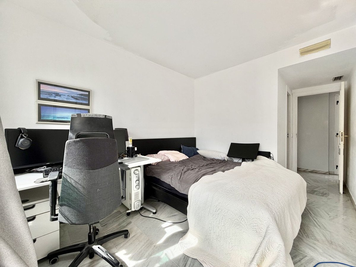 3 Bed Rijtjeshuis in Nueva Andalucía in Nueva Andalucía, 