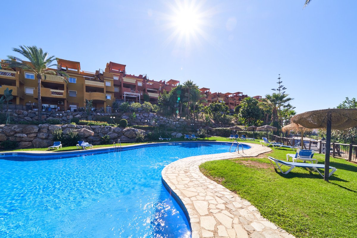 2 Bed Middle Floor Apartment in Reserva de Marbella in Reserva de Marbella, Apartment