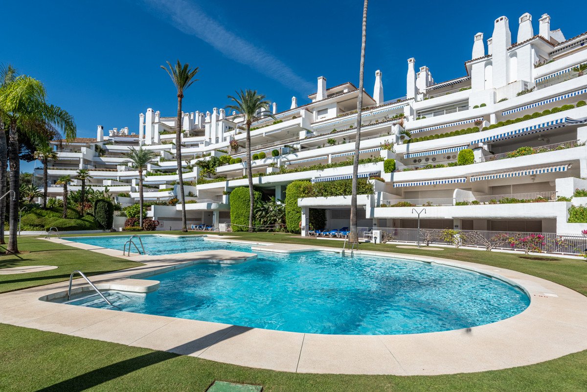 2 Bed شقة في الطابق الأرضي in Río Real في Río Real, شقة