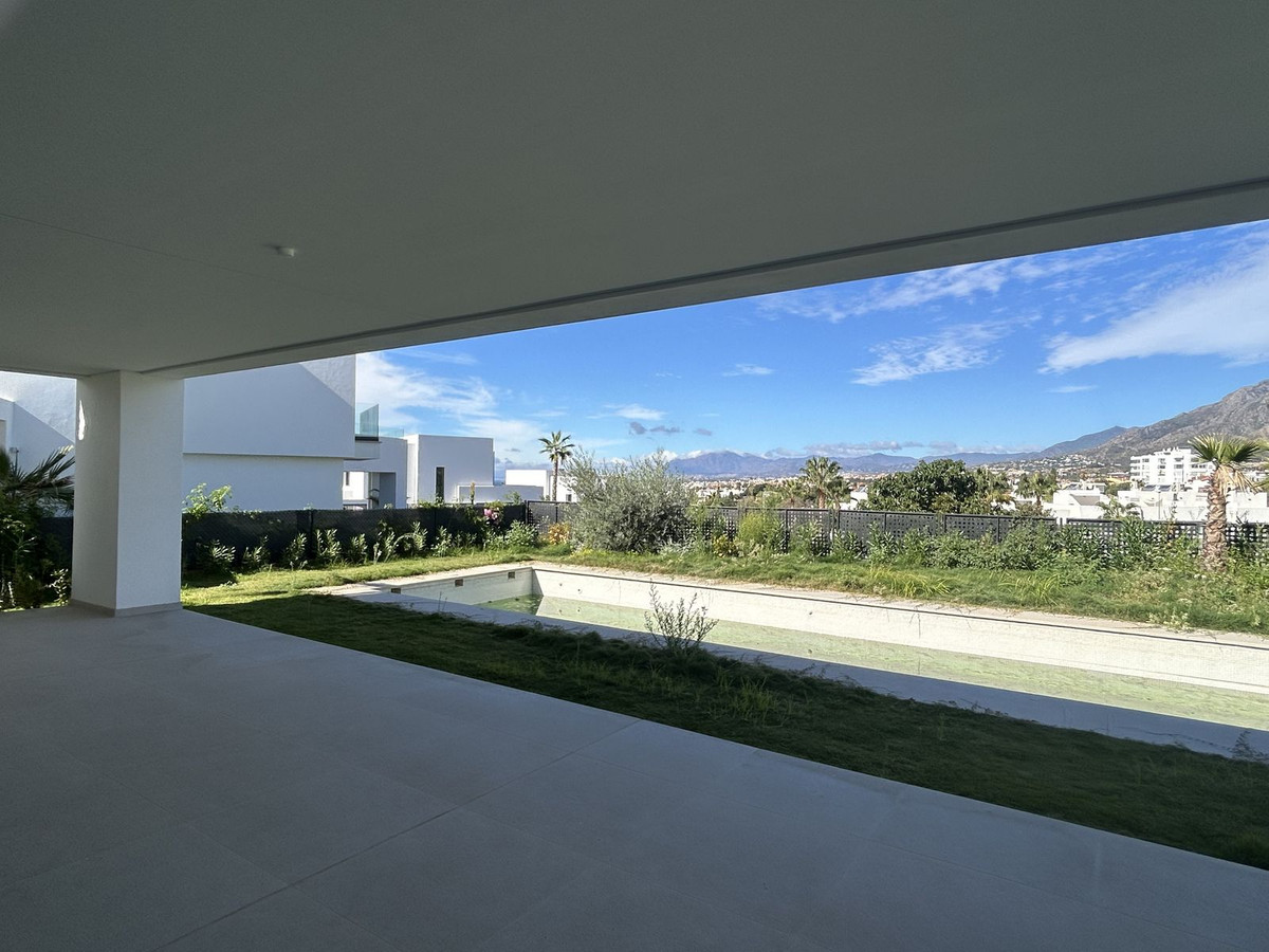 25 photo