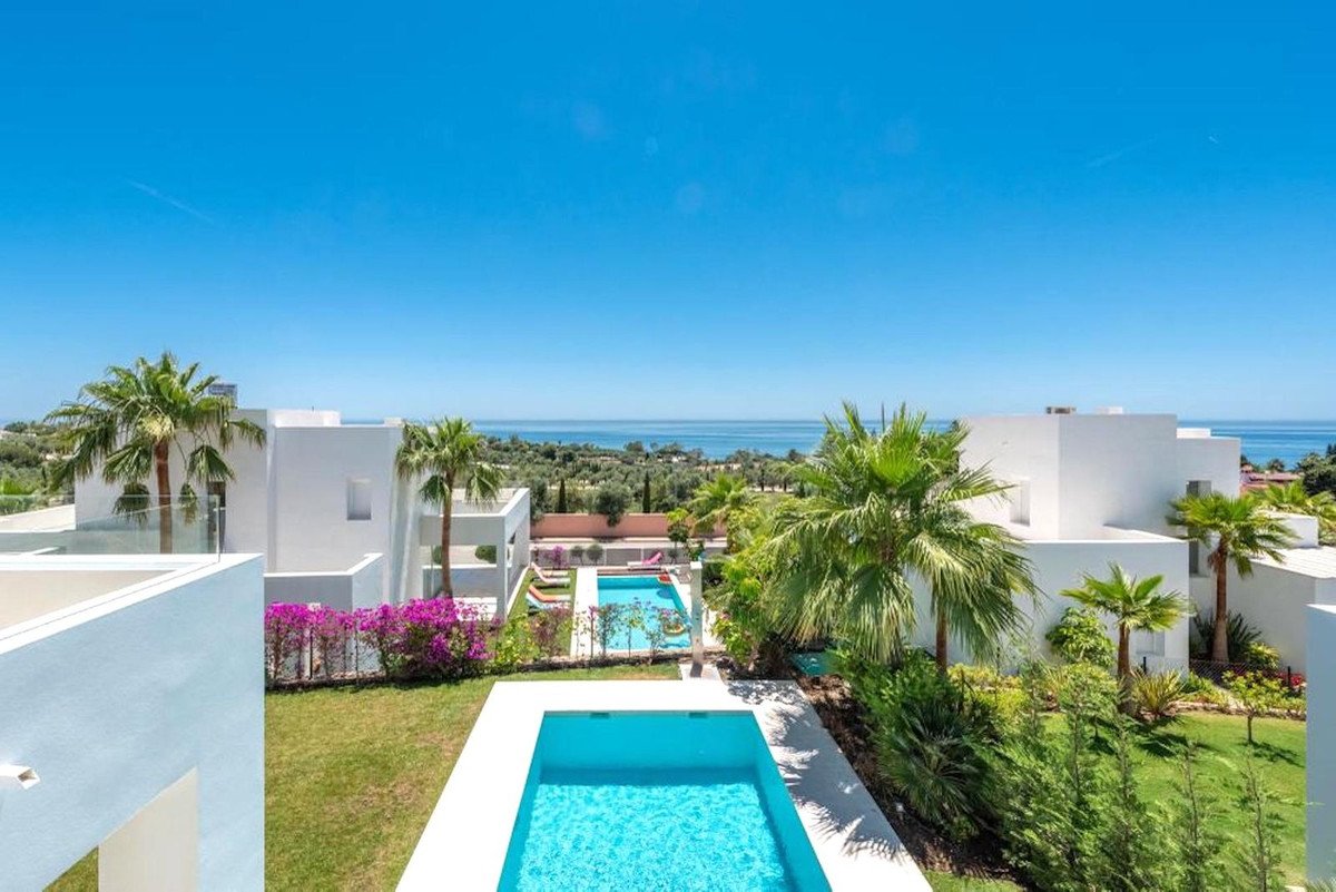 Modern villa with private pool and ocean view