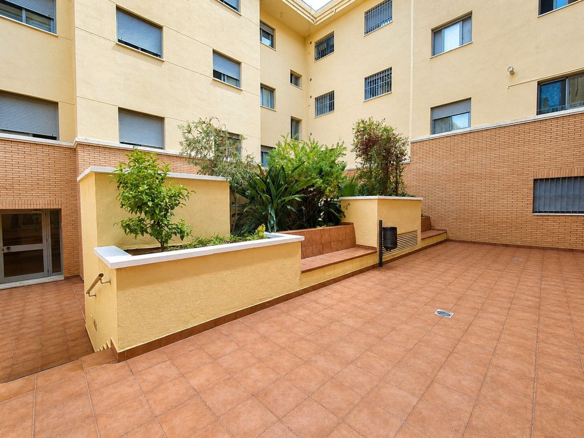 2 Bed Ground Floor Apartment in San Pedro de Alcántara in San Pedro de Alcántara, Apartment