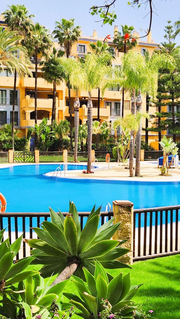 2 Bed Middle Floor Apartment in San Pedro de Alcántara in San Pedro de Alcántara, Apartment