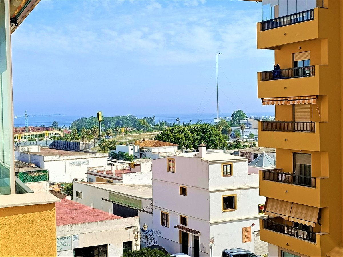 3 Bed Stanovanje v srednjem nadstropju in San Pedro de Alcántara