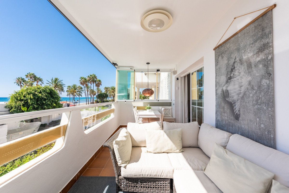 3 Bed Wohnung im Mittelgeschoss in San Pedro de Alcántara