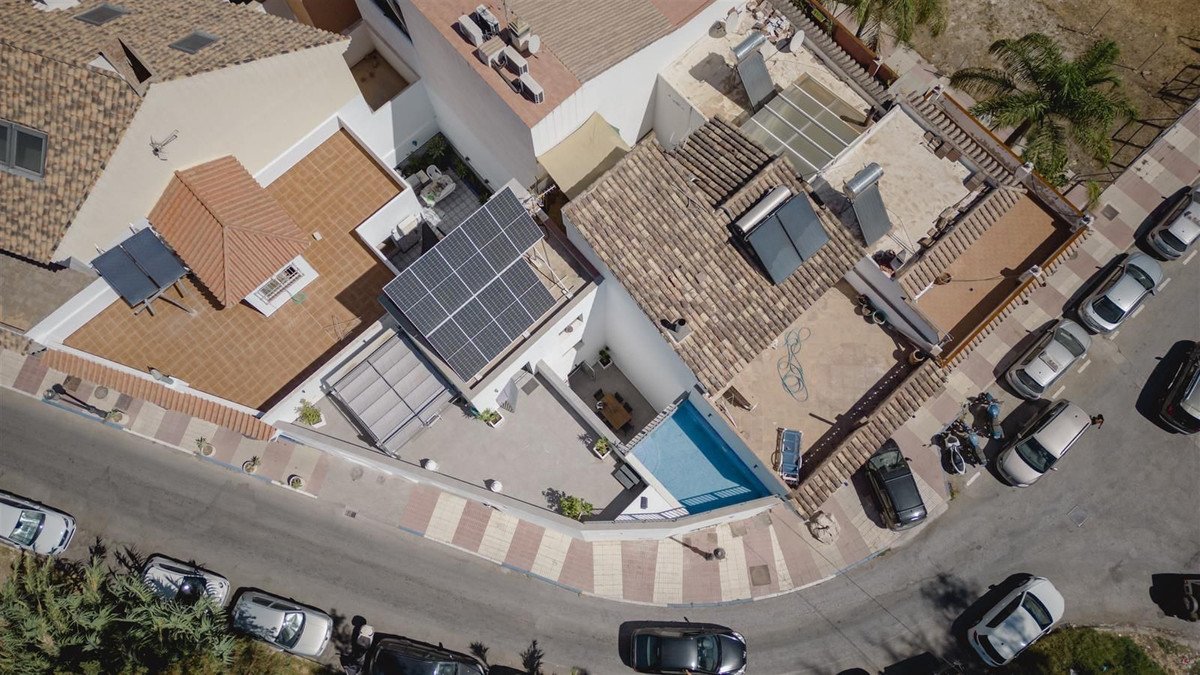 3 Bed بيت مدينة in San Pedro de Alcántara في San Pedro de Alcántara, 