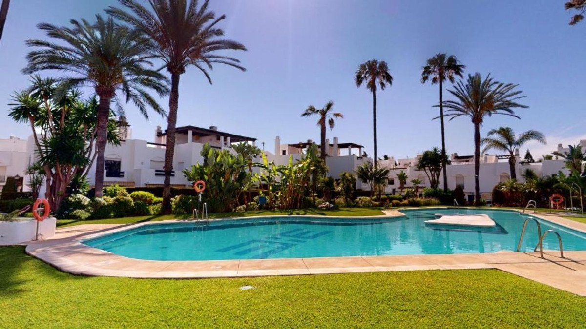 4 Bed Townhouse in San Pedro de Alcántara in San Pedro de Alcántara, Townhouse