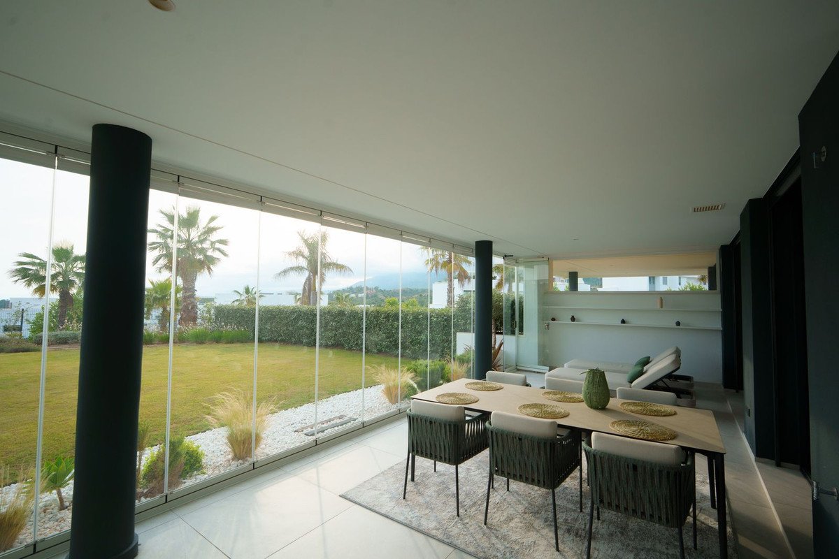 2 Bed Ground Floor Apartment in Santa Clara in Santa Clara — Apartment