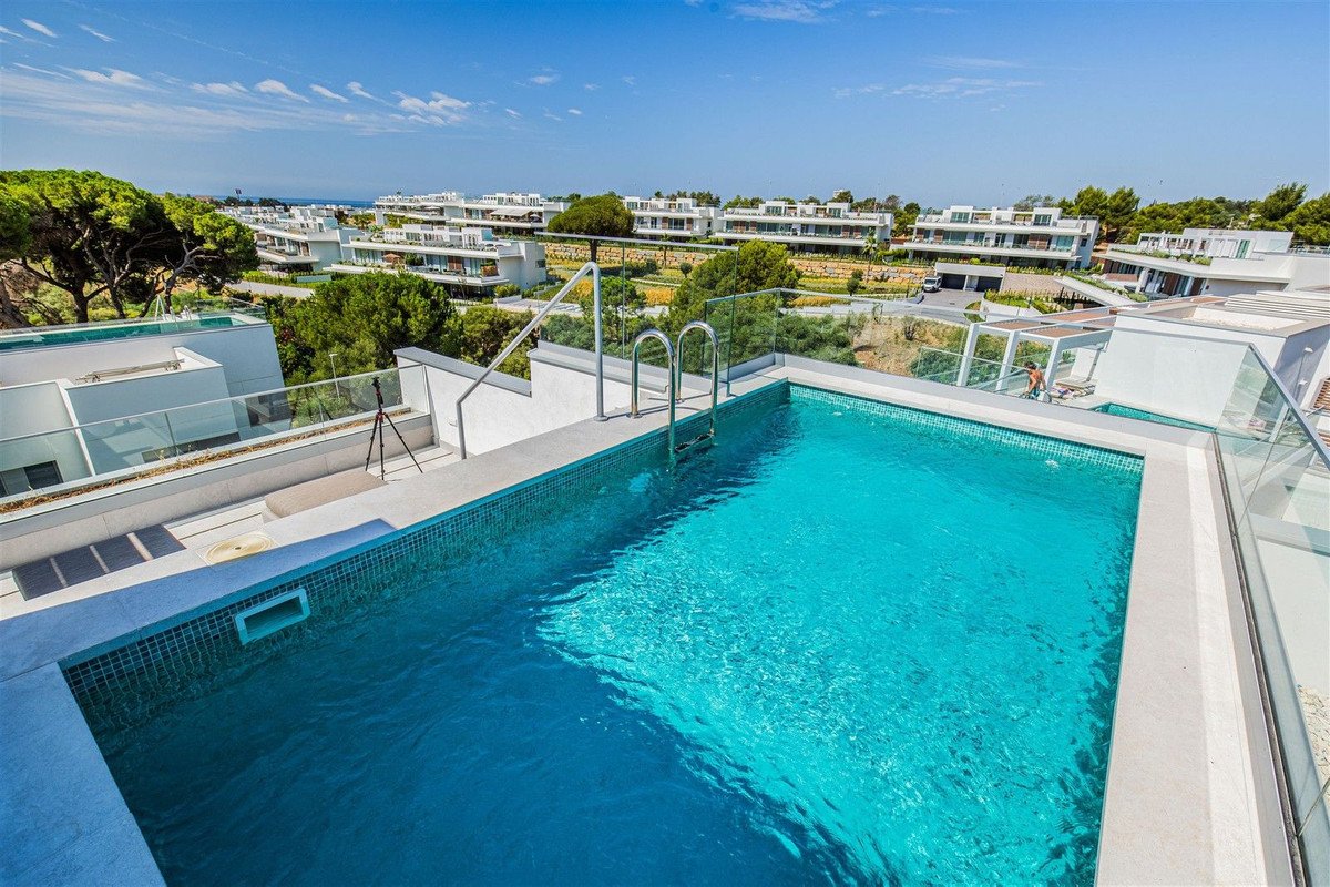3 Bed Penthouse Duplex in Santa Clara in Santa Clara, Penthouse Duplex