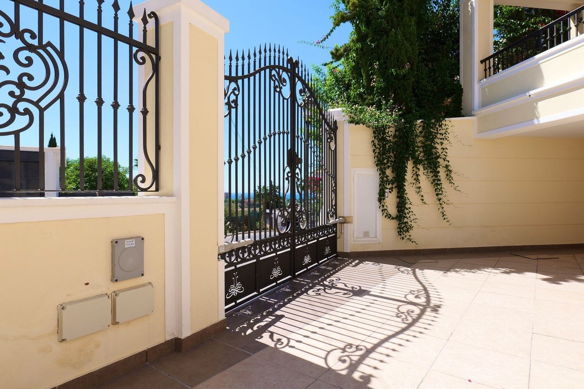 4 Bed فيلا مستقلة in El Rosario في El Rosario, فيلا منفصلة