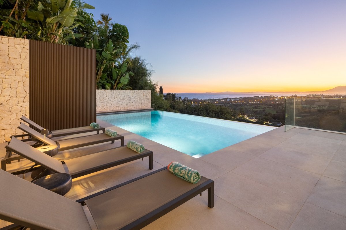 4 Bed Eraldiseisev villa in El Rosario