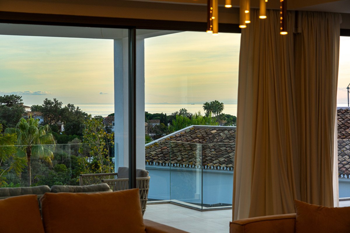 4 Bed Vrijstaande Villa in El Rosario in El Rosario, 