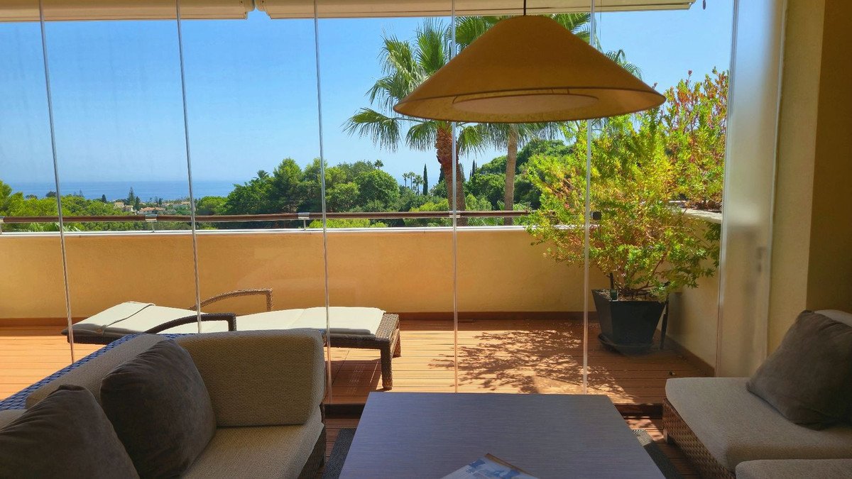 2 Bed Middle Floor Apartment in Sierra Blanca in Sierra Blanca, Apartment