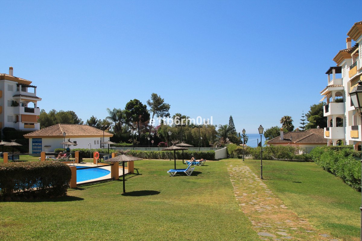 1 Bed Middle Floor Apartment in The Golden Mile in The Golden Mile, Apartment