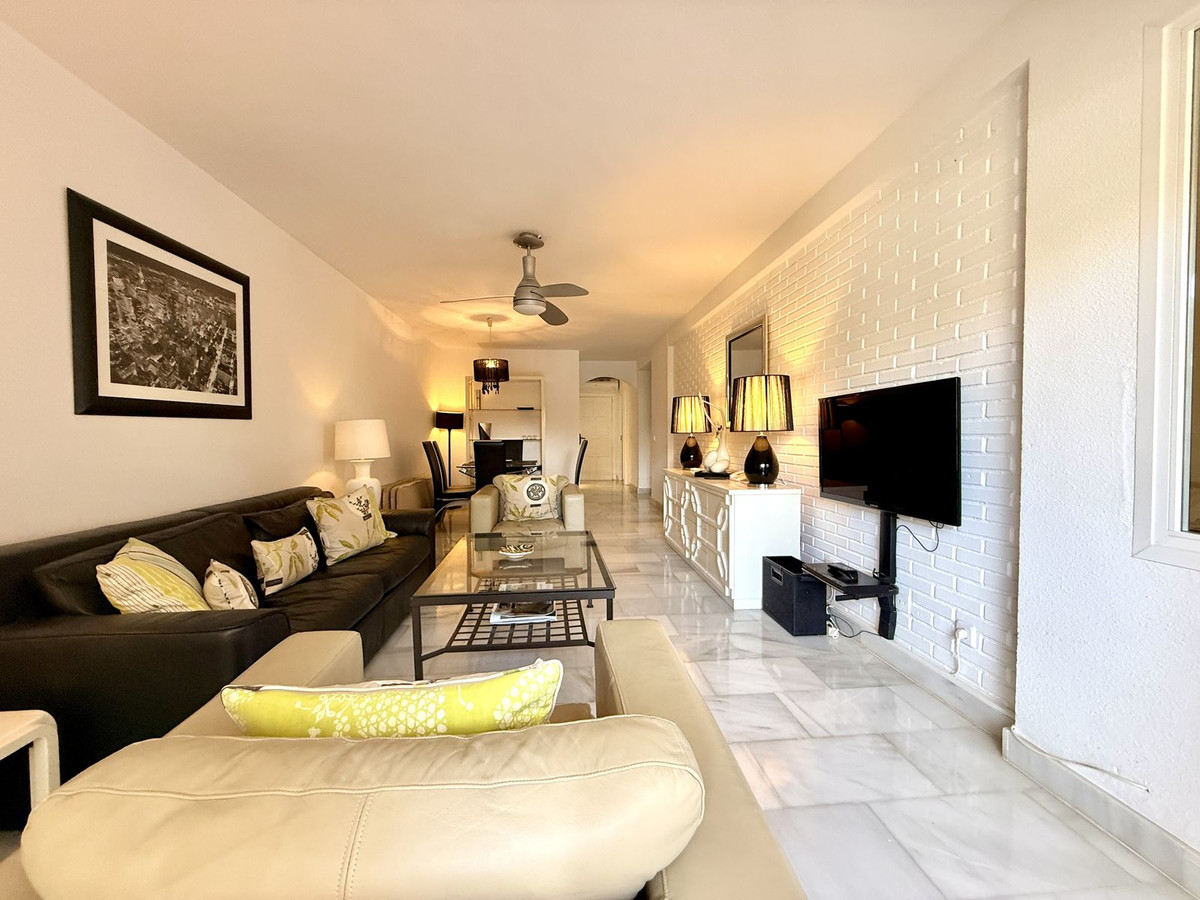 25 photo