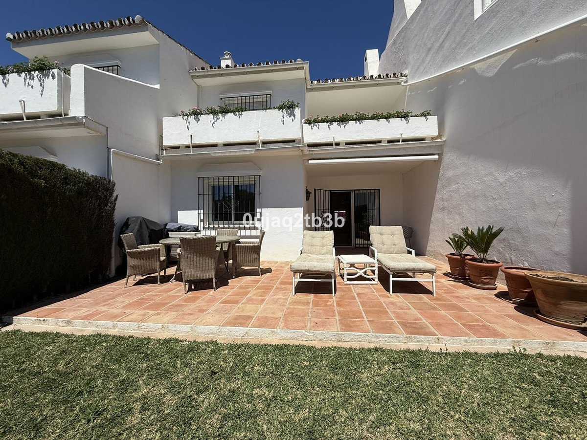 2 Bed Ground Floor Apartment in Nueva Andalucía in Nueva Andalucía, 