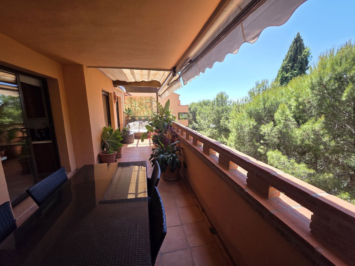 3 Bed Tussenverdieping Appartement in The Golden Mile in The Golden Mile, 
