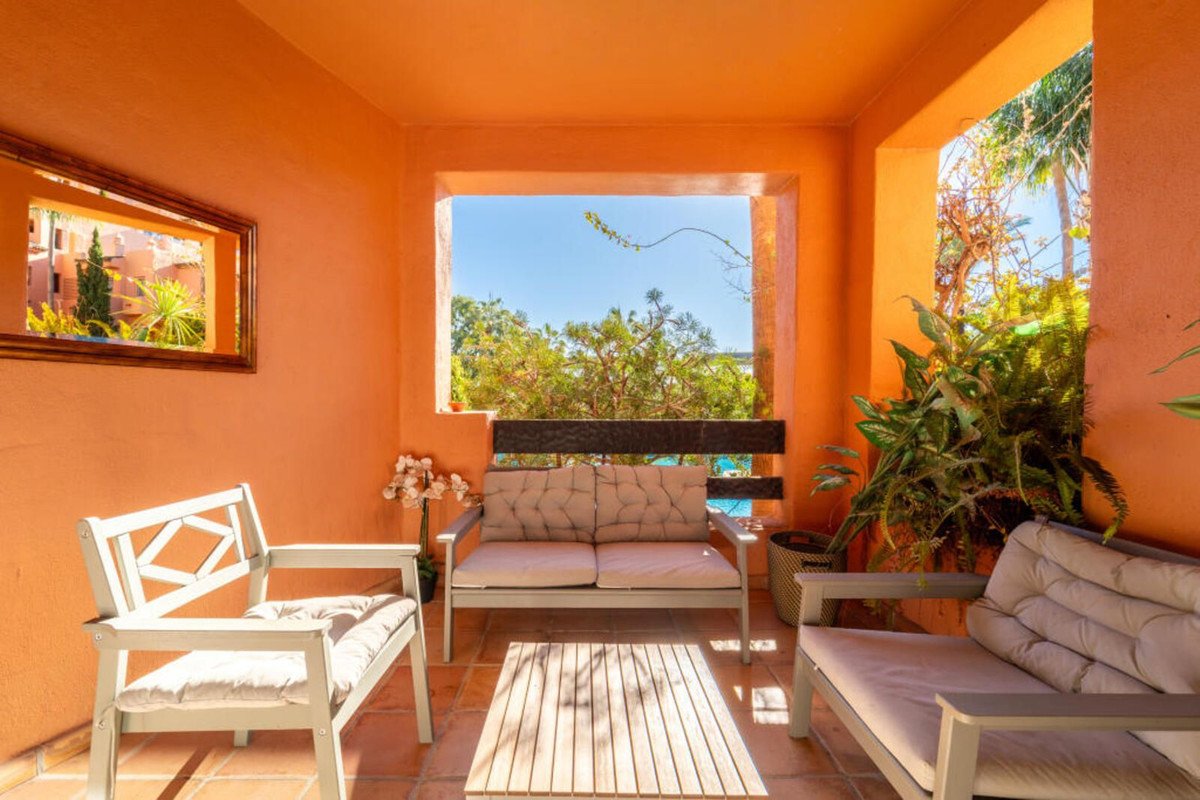 3 Bed Ground Floor Apartment in The Golden Mile in The Golden Mile, Apartment