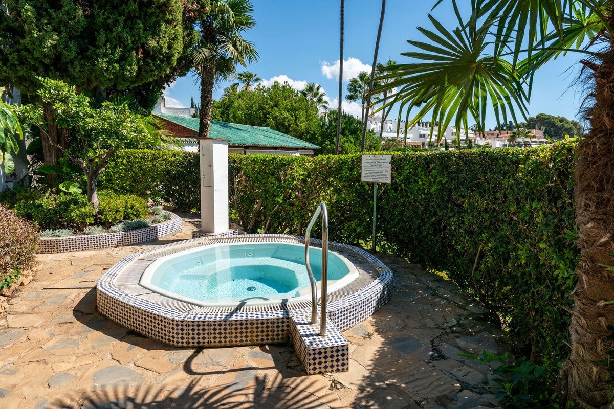 3 Bed شقة في الطابق الأرضي in The Golden Mile في The Golden Mile, شقة