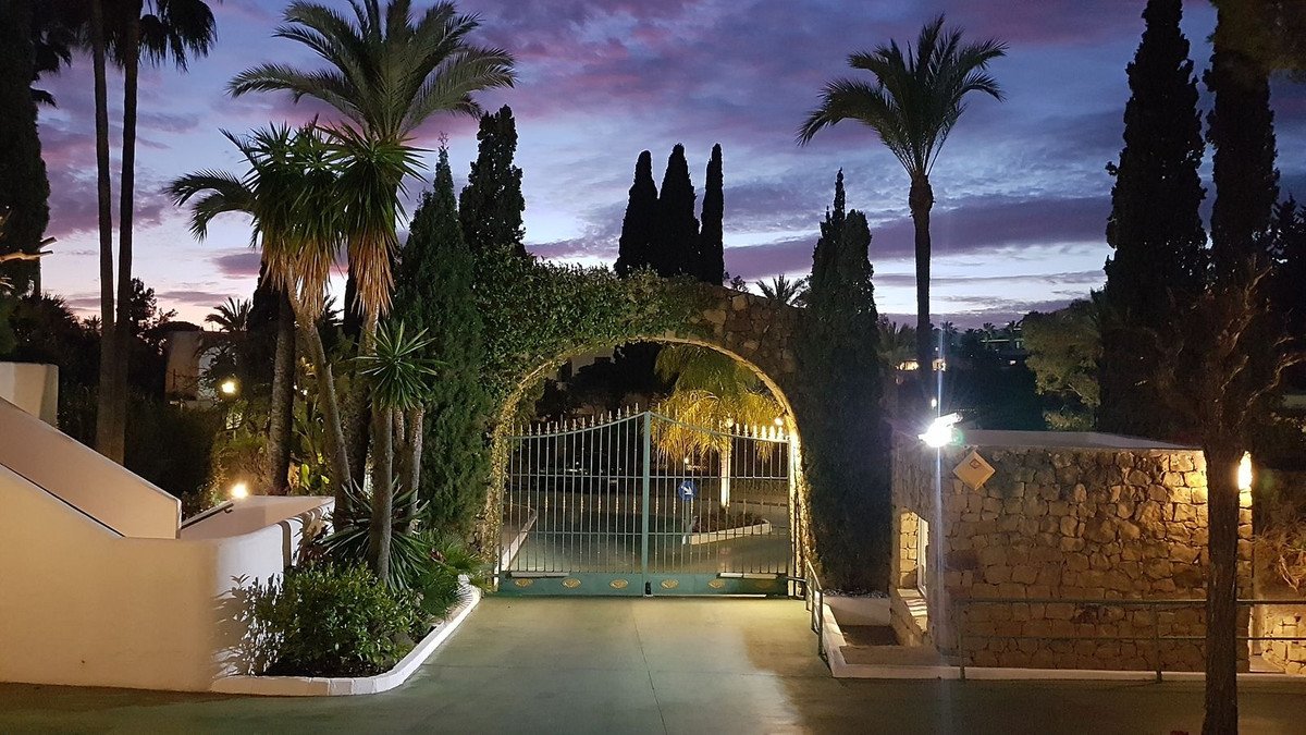 2 Bed بنتهاوس in The Golden Mile في The Golden Mile, بنتهاوس