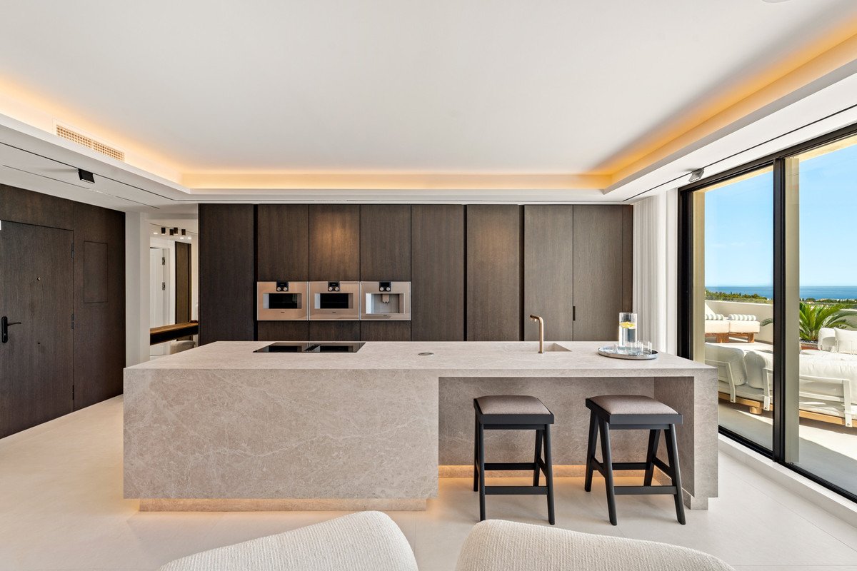 4 Bed Penthouse in The Golden Mile in The Golden Mile, Penthouse