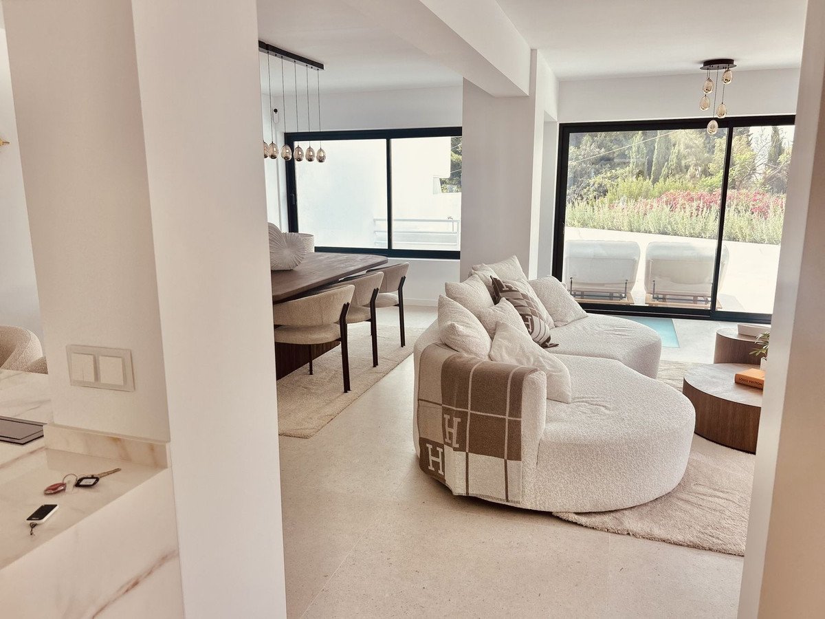 4 Bed Townhouse in The Golden Mile in The Golden Mile, Townhouse
