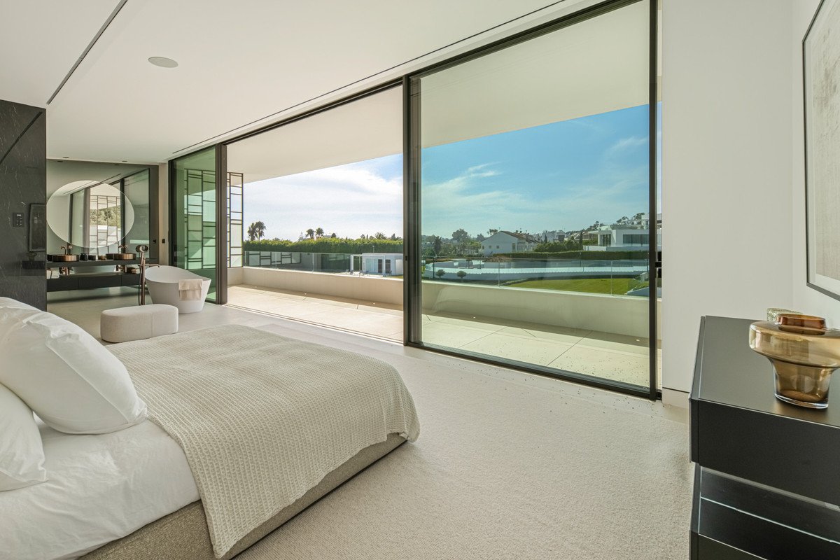 3 Bed منزل شبه منفصل in The Golden Mile في The Golden Mile, فيلا شبه منفصلة