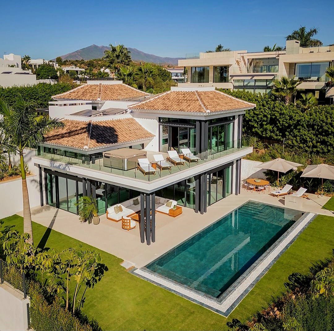 4 Bed Detached Villa in The Golden Mile in The Golden Mile — Detached Villa