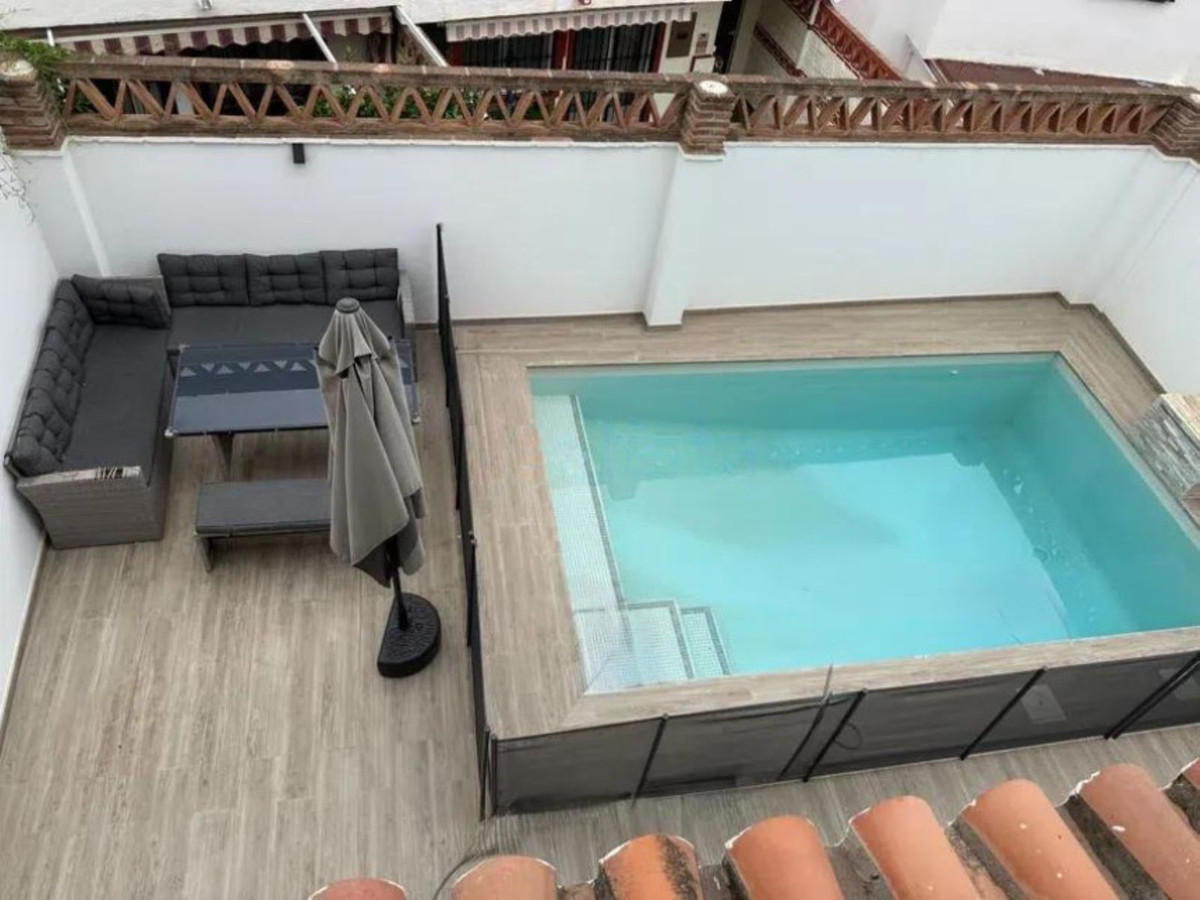 4 Bed Řadový dům in Marbella v Marbella, Řadový dům