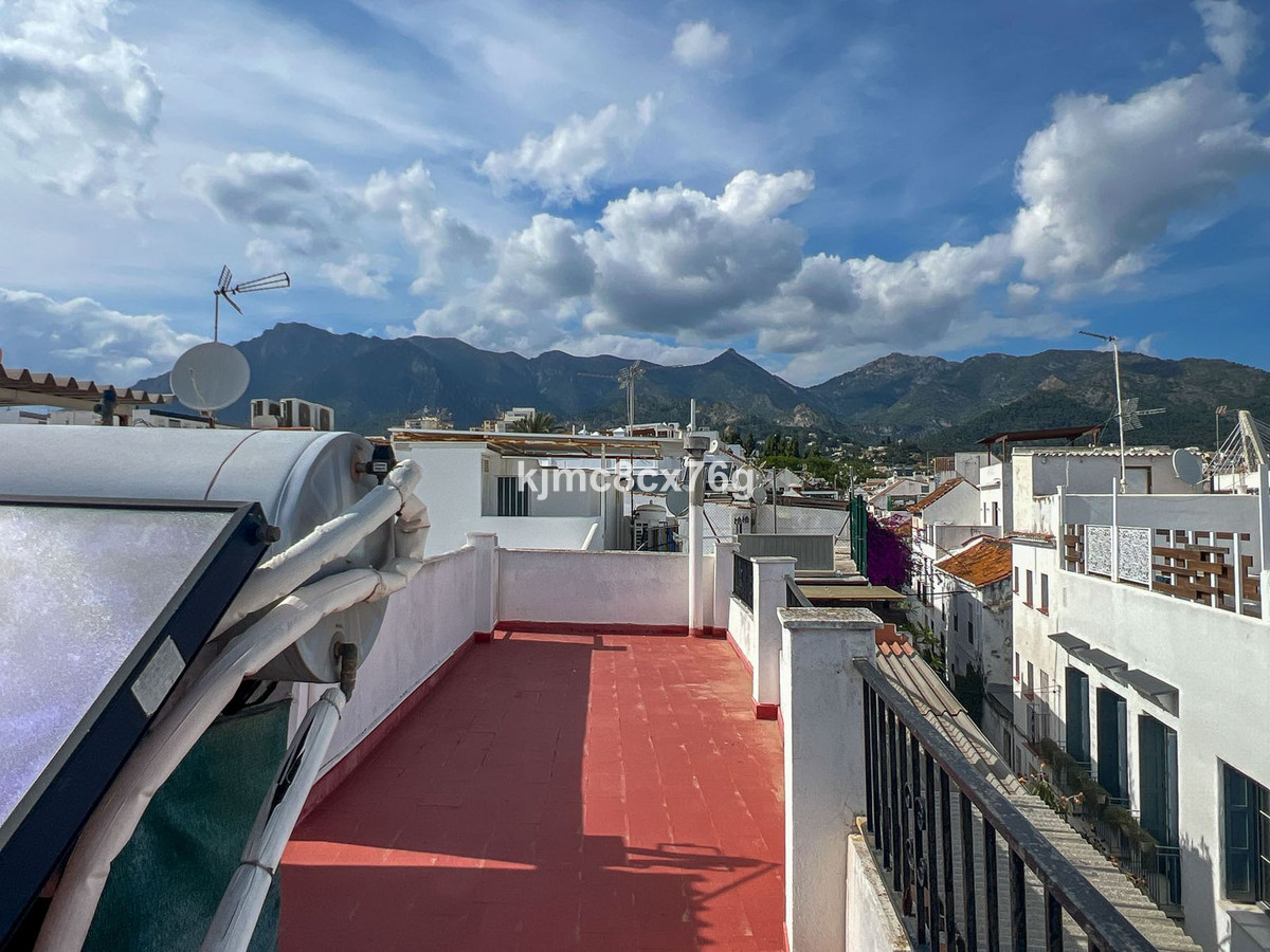 5 Bed Řadový dům in Marbella v Marbella, Řadový dům