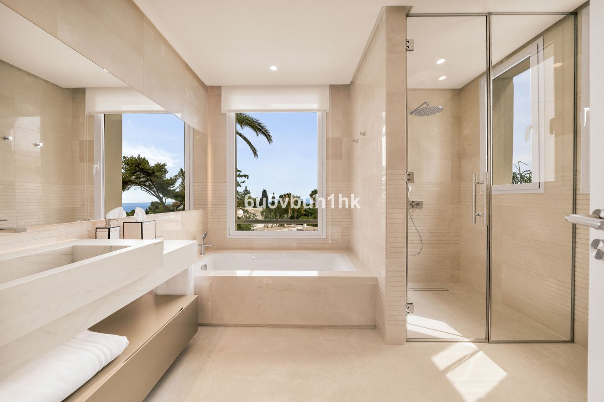 3 Bed Tussenverdieping Appartement in Marbella in Marbella, 