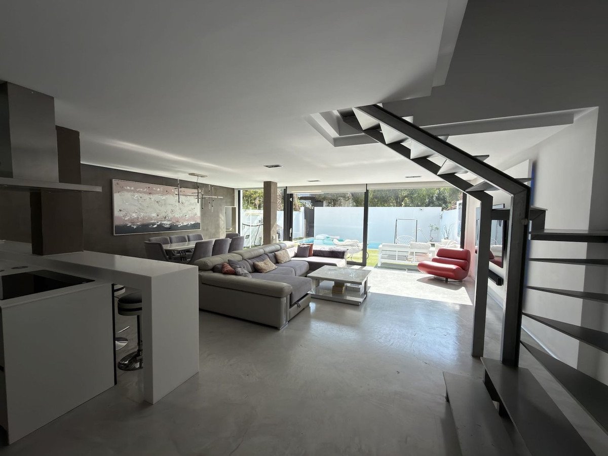 02 photo