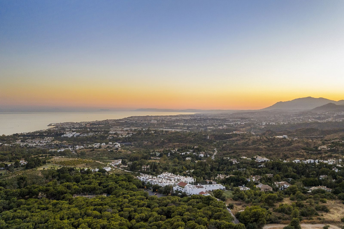 3 Bed Halfvrijstaand Huis in Marbella in Marbella, Semi-detached House