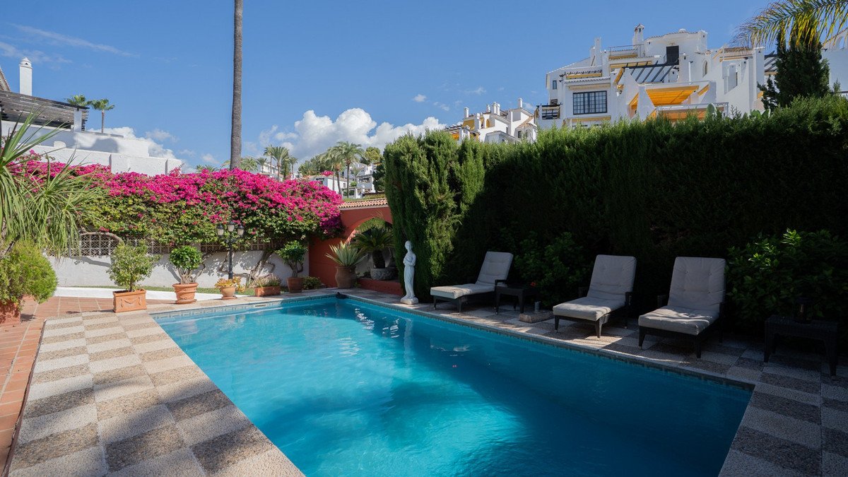 4 Bed Detached Villa in Marbella in Marbella, Detached Villa