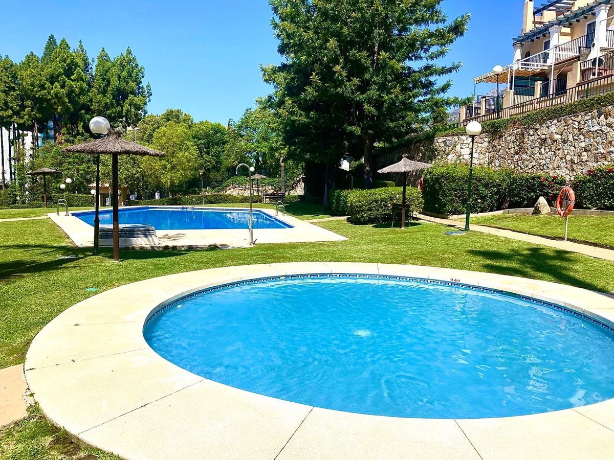 4 Bed Semi-Detached House in Marbella in Marbella — Semi-Detached House