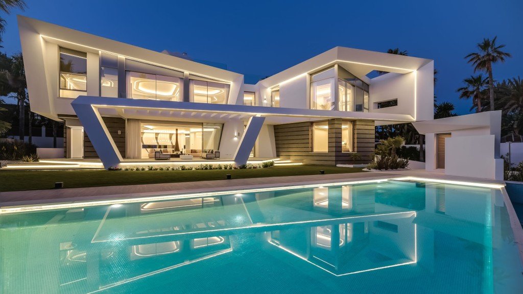 6 Bed Detached Villa in Marbella in Marbella — Detached Villa