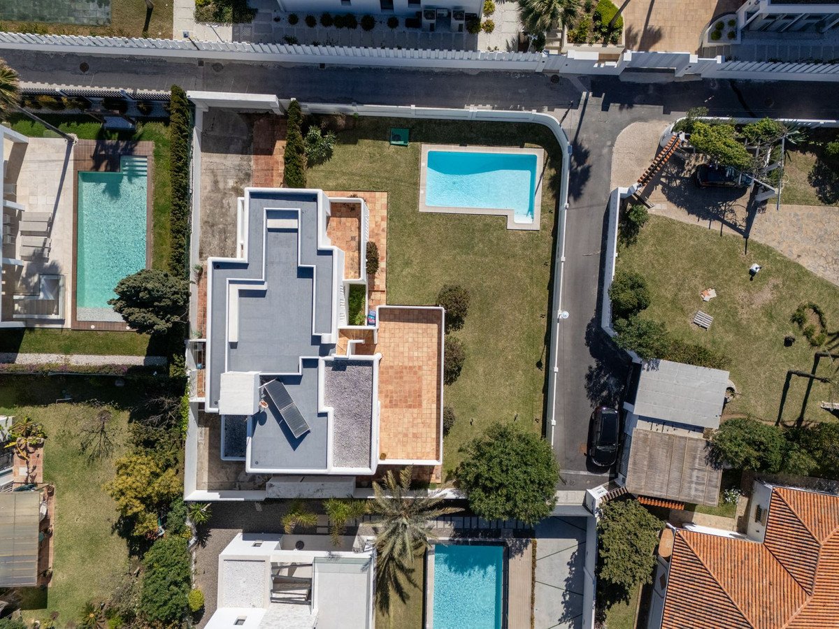 5 Bed Detached Villa in Marbesa في Marbesa — فيلا منفصلة