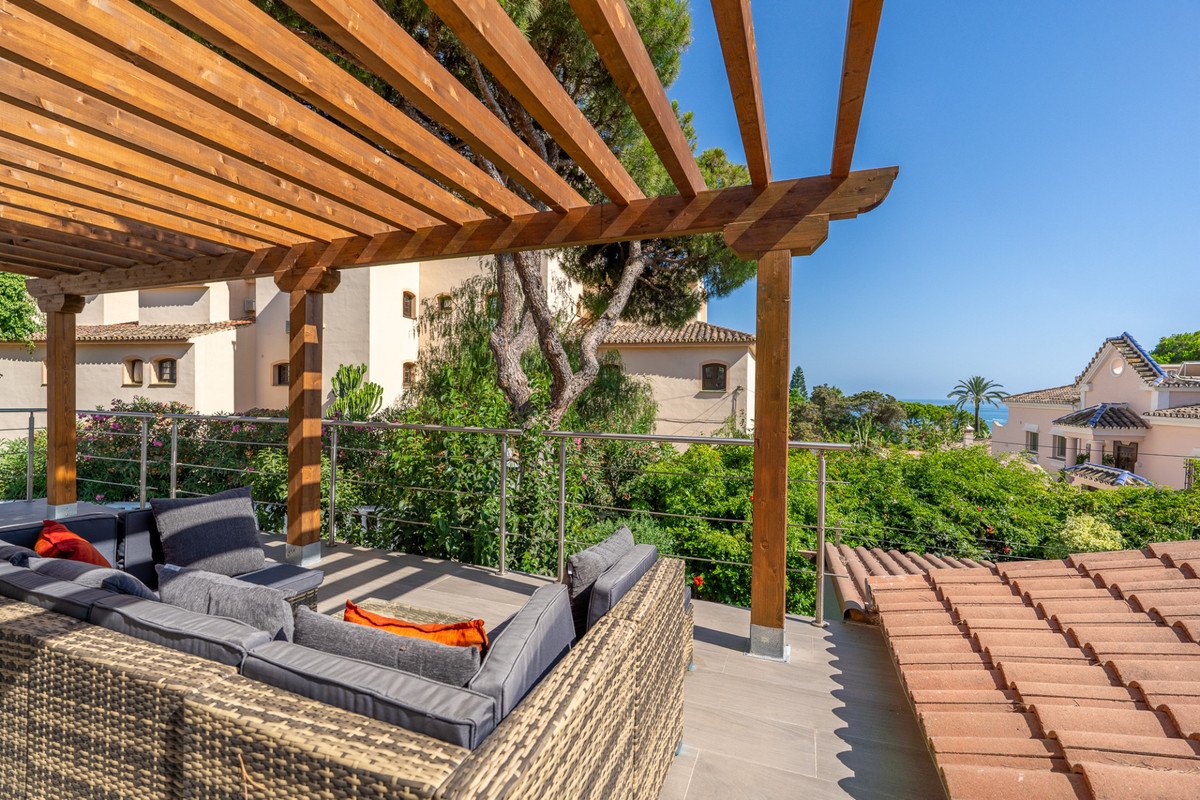 4 Bed Detached Villa in Marbesa in Marbesa, Detached Villa