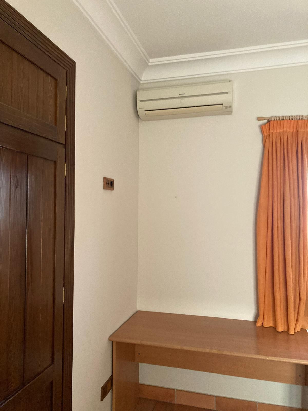 4 Bed Detached Villa in Mijas Costa في Mijas Costa — فيلا منفصلة