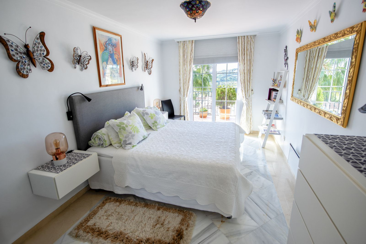 4 Bed Penthouse Duplex in Mijas Golf في Mijas Golf — بنتهاوس دوبلكس