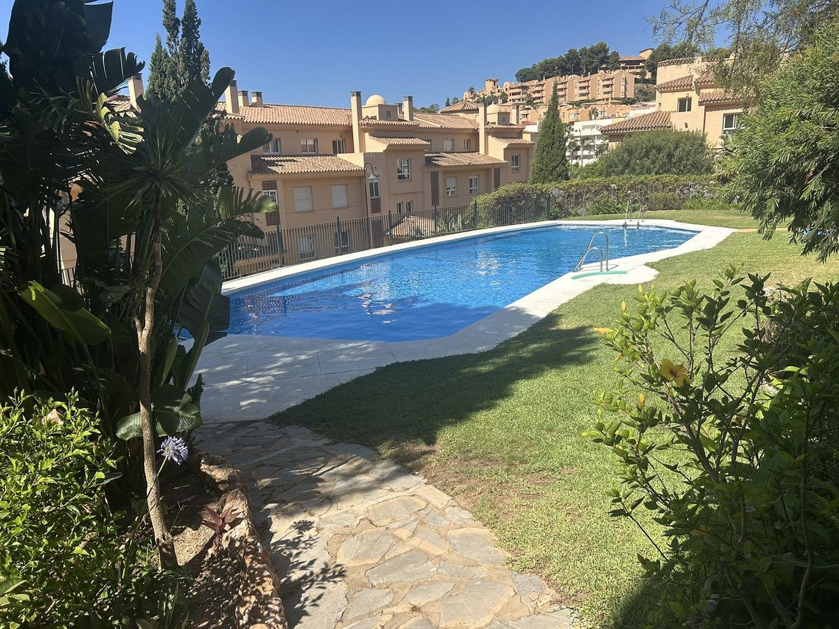 2 Bed Ground Floor Apartment in Calahonda in Calahonda, Apartment