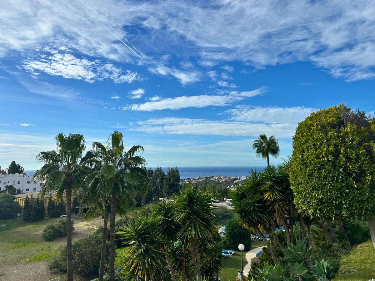 2 Bed Ground Floor Apartment in Calahonda in Calahonda, Apartment