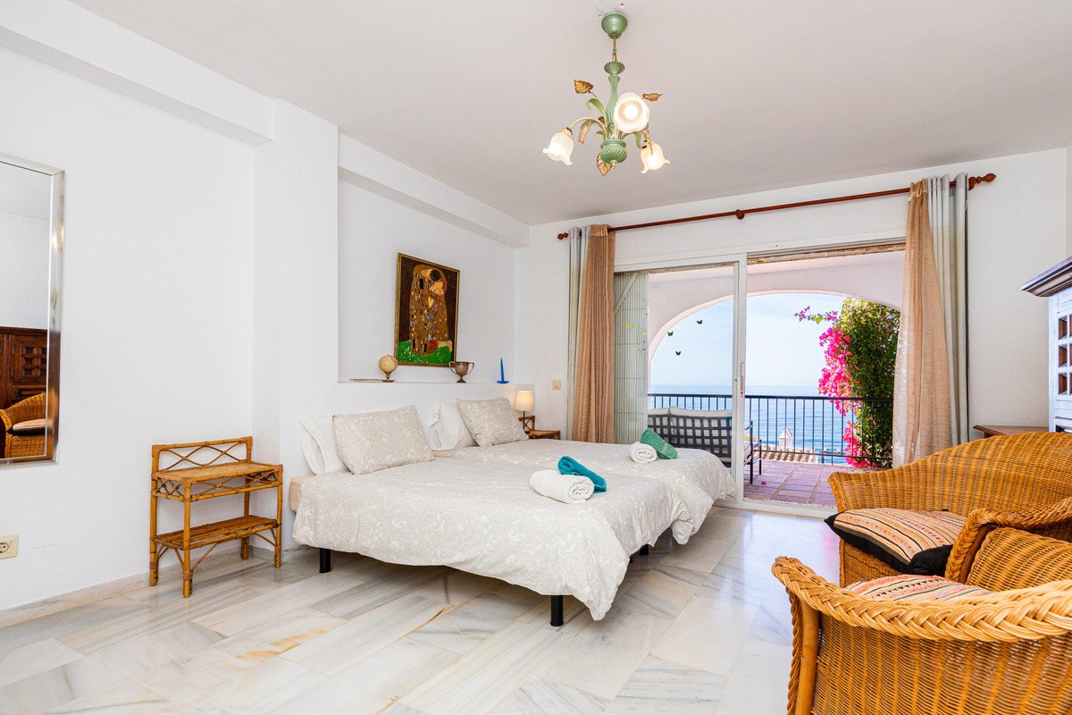 2 Bed Ground Floor Apartment in Calahonda in Calahonda, Apartment