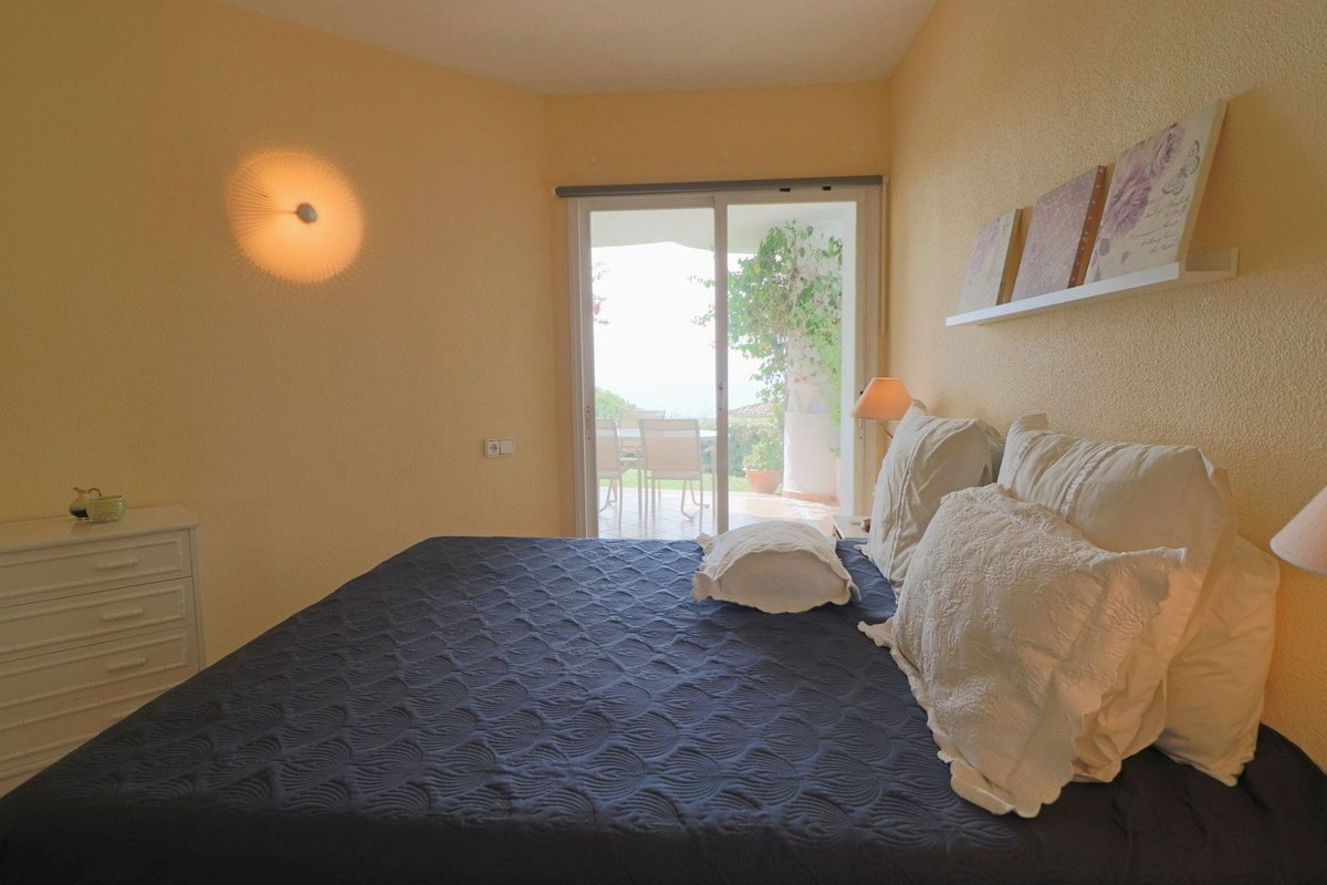 2 Bed Ground Floor Apartment in Calahonda in Calahonda, Apartment