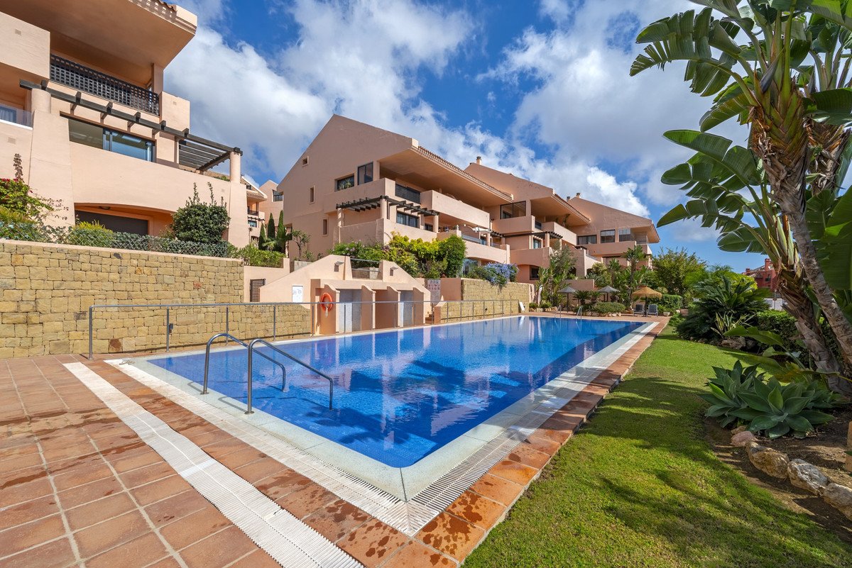 2 Bed Ground Floor Apartment in Calahonda in Calahonda, Apartment