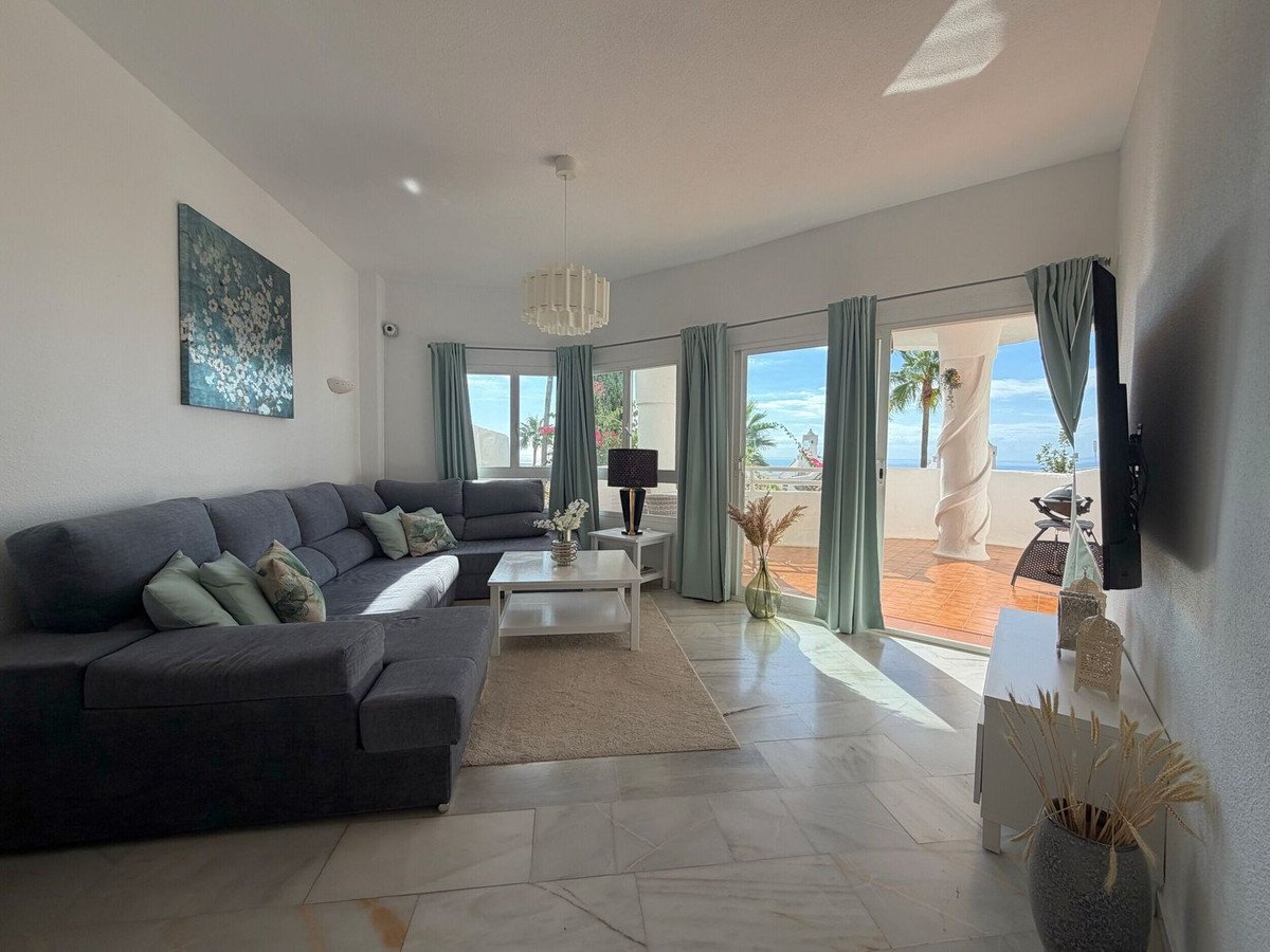 2 Bed Pohjakerroksen huoneisto in Calahonda