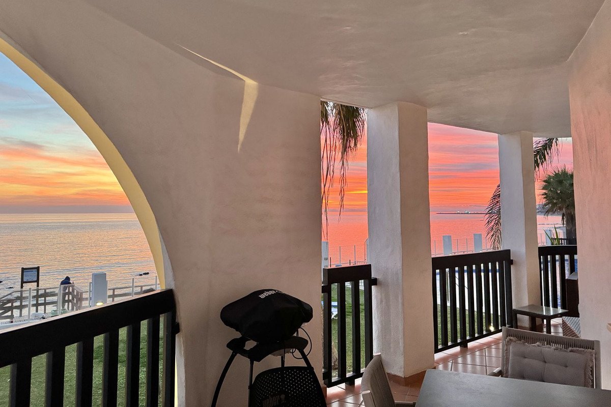 2 Bed Ground Floor Apartment in Calahonda in Calahonda, Apartment