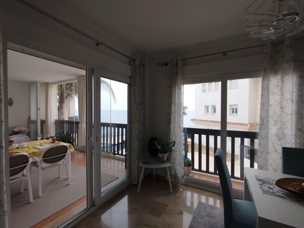 2 Bed Tussenverdieping Appartement in Calahonda in Calahonda, 