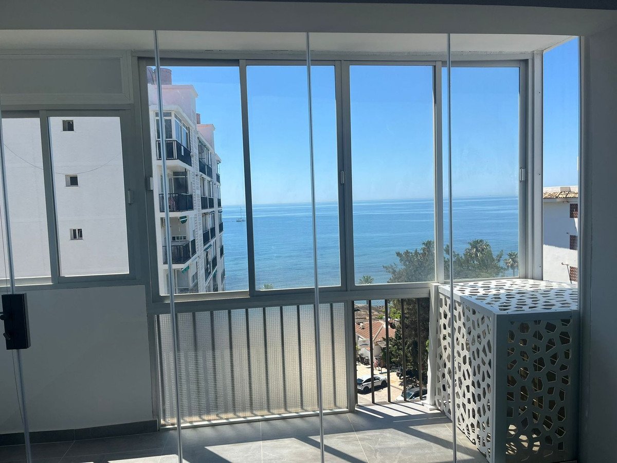 3 Bed Tussenverdieping Appartement in Calahonda in Calahonda, 