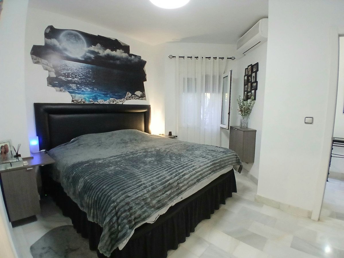 3 Bed شقة في الطابق الأرضي in Calahonda في Calahonda, شقة